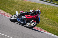 donington-no-limits-trackday;donington-park-photographs;donington-trackday-photographs;no-limits-trackdays;peter-wileman-photography;trackday-digital-images;trackday-photos